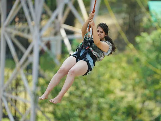 Valley Rope Jump Couple